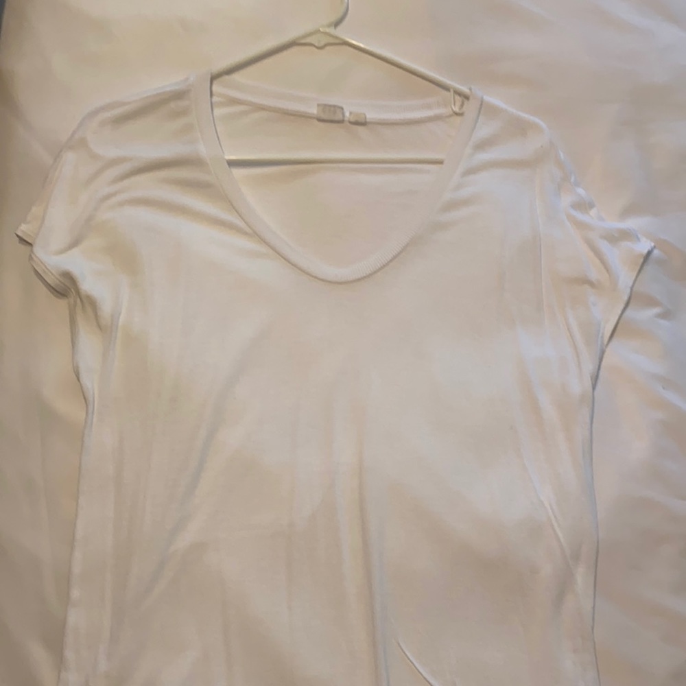 Gap Scoop Neck Tee